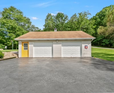 160 Cain Road, Clinton, PA