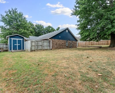 1600 S 26th Pl, Rogers, AR