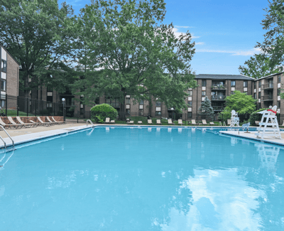 9700 Kingsbridge Drive, 202, Fairfax, VA