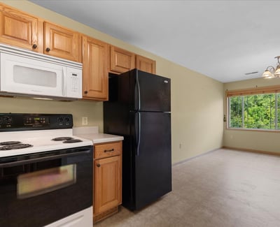 961 Spring Ct, West Bend, WI