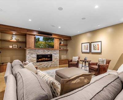 2177 Elsies Dr, Richfield, WI