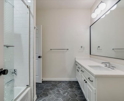 107 Copperleaf, Lakeway, TX