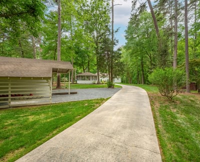 1800 Chestnut Lane, Matthews, NC