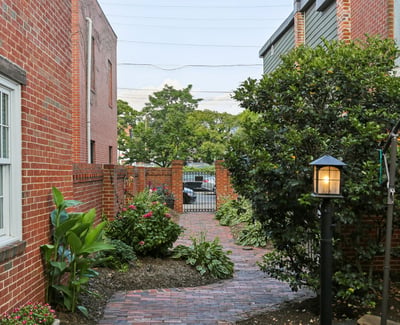 109 King Henry Ct, Alexandria, VA