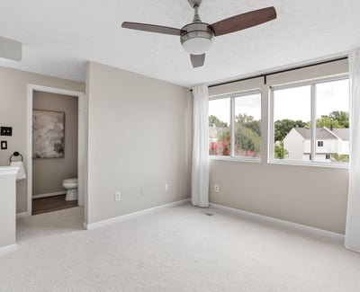6033 Hydrangea Dr, Alexandria, VA