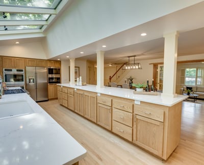 9025 NW Ash St., Portland, OR