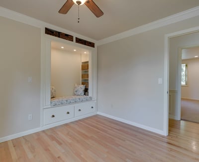 9025 NW Ash St., Portland, OR