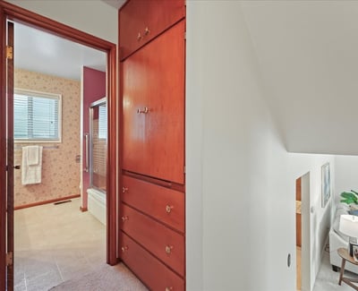 14650 NE Russell Court, Portland, OR