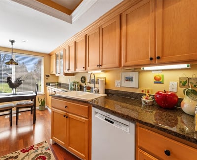 15930 SW Greens Way, Portland, OR