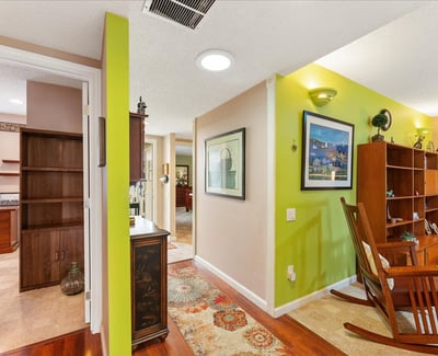 15930 SW Greens Way, Portland, OR