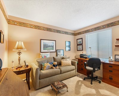 15930 SW Greens Way, Portland, OR