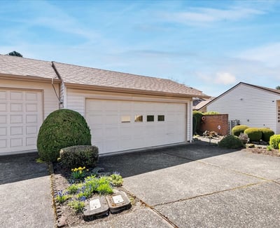 15930 SW Greens Way, Portland, OR
