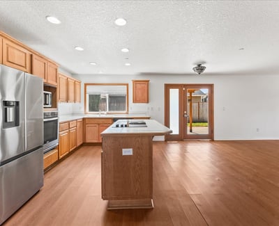 12402 Cominger Dr, Oregon City, OR
