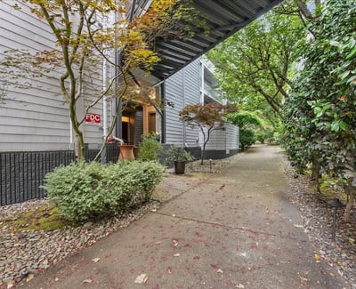 525 SE Marion St, Unit #2, Portland, OR
