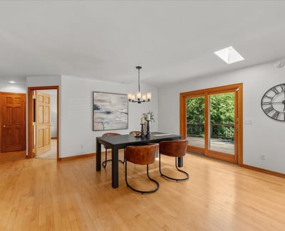 9150 SW Salmon St, Portland, OR