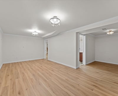 9150 SW Salmon St, Portland, OR