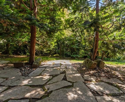 9150 SW Salmon St, Portland, OR