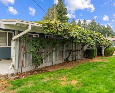 10860 NE Oregon Street, Portland, OR