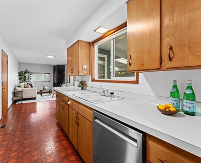 10860 NE Oregon Street, Portland, OR