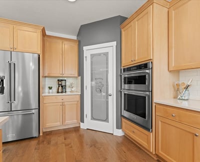 13920 S Lucia Lane, Mulino, OR