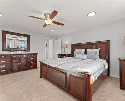13920 S Lucia Lane, Mulino, OR
