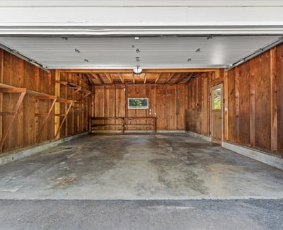 10100 SE Walnut Drive, Happy Valley, OR