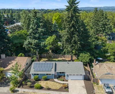 12025 SW Springwood Dr, Tigard, OR