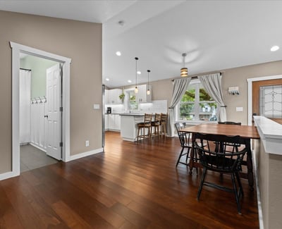 16366 Front Ave, Oregon City, OR