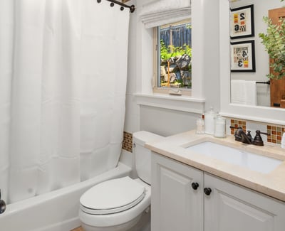 8617 NE 20th Street, Clyde Hill, WA