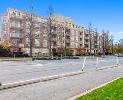 2511 Bloor St W #305, Toronto, ON