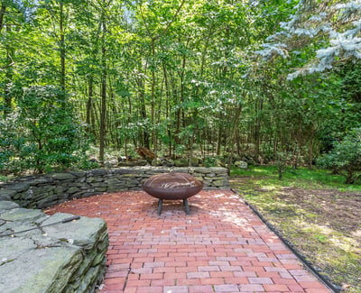 20 Hillery Road, Leominster, MA