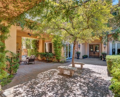9717 Winter Palace Dr, Las Vegas, NV