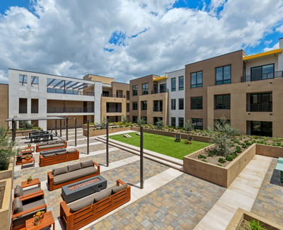 Resort Style Courtyard