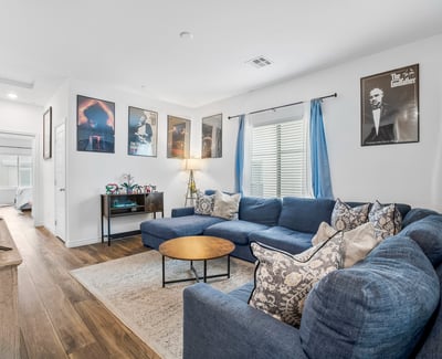 600 N. Carriage Hill Dr. #1045, Las Vegas, NV