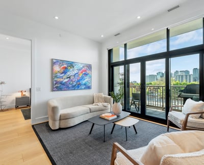 1 strathgowan avenue, Suite 710, Toronto, ON