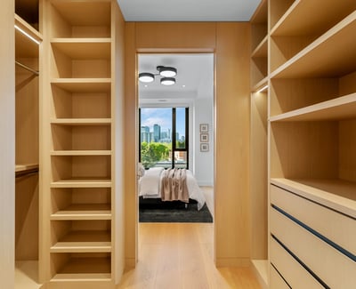 1 strathgowan avenue, Suite 710, Toronto, ON