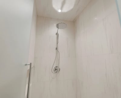 1 strathgowan avenue, Suite 710, Toronto, ON