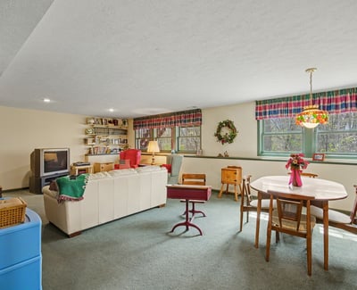 7151 Steeplechase Way, 41, Lansing, MI