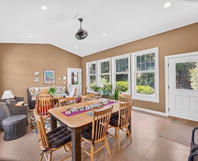 726 Somonauk St, Sycamore, IL