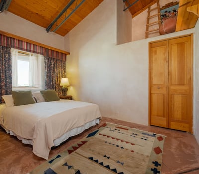 152 Turquoise Trail Ct, Santa Fe, NM