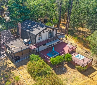 370 Bon Vue Dr, Applegate, CA