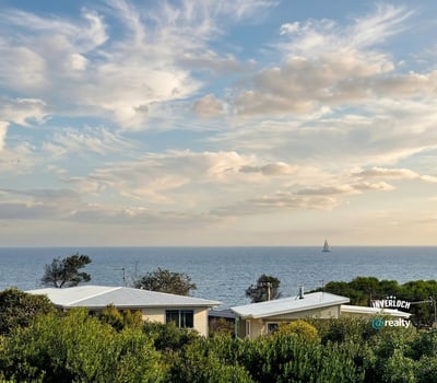 Breathtaking ocean views and peaceful surroundings create a unique coastal retreat perfect for relaxation and adventure.