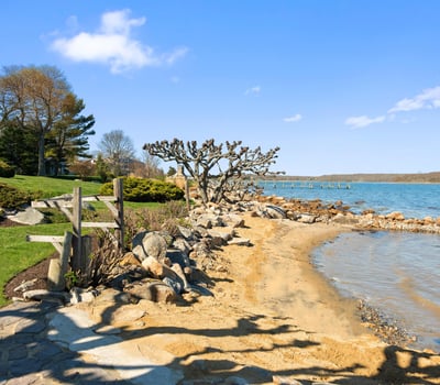 39 Chippechaug Trail, Mystic, CT