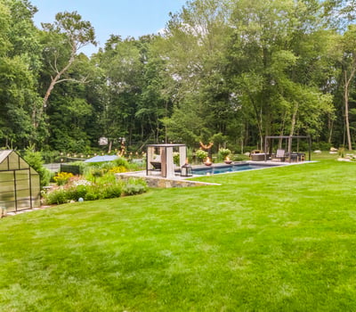17 Pine Ridge Road, Woodbridge, CT