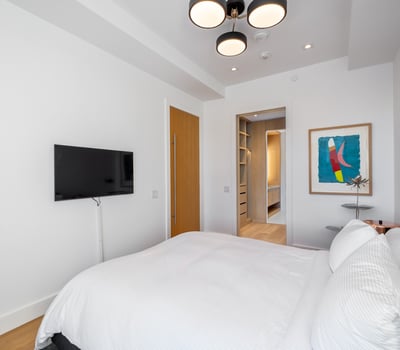 1 Strathgowan Ave suite 710, Toronto, ON
