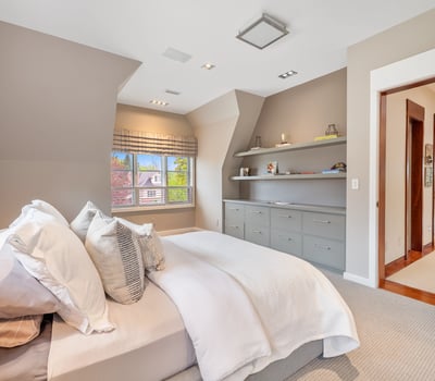 24 Glenview Ave, Toronto, ON