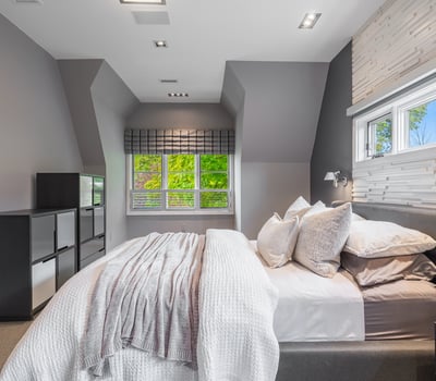 24 Glenview Ave, Toronto, ON