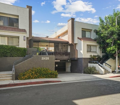 21620 Burbank Blvd., 22, Woodland Hills, CA