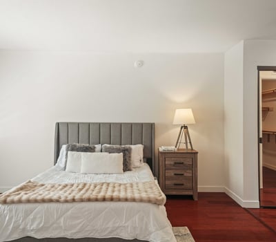 21620 Burbank Blvd., 22, Woodland Hills, CA
