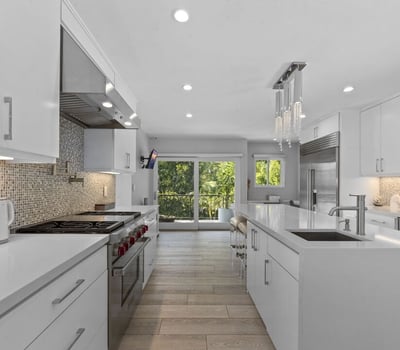 641 Walther Dr, Los Angeles, CA